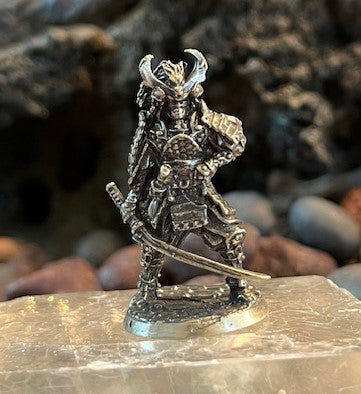 Small metal figurine differents designs Small metal figurine differents designs